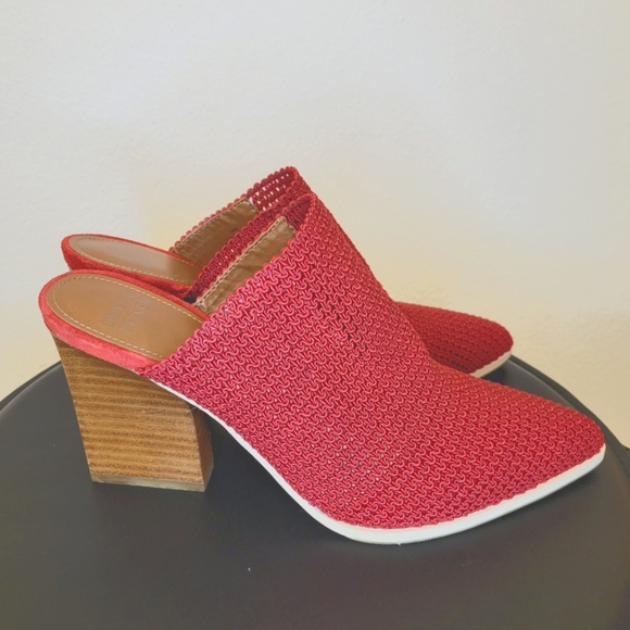 Donald Pliner Vami Basic Elastic Slip On Mule Tomatoe Block Heel Women Sz 8 - Picture 1 of 12